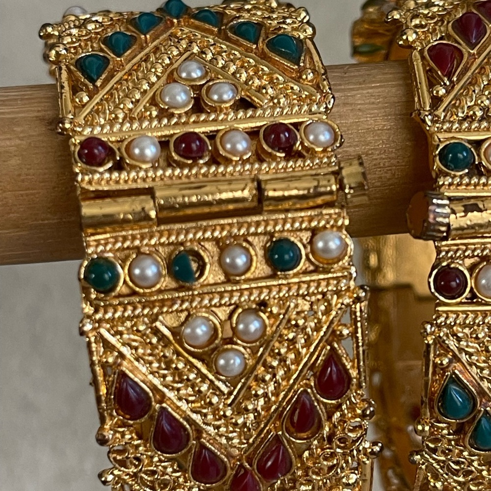 Multicolored Set Bangles - Picture 4 of 5